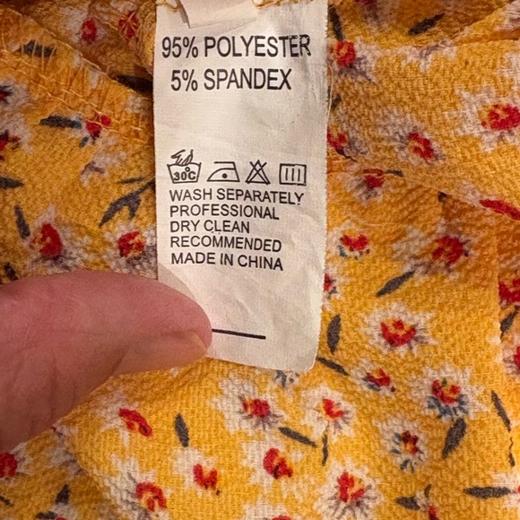 Yellow Wrap V Neck Ruffle Short Sleeve Mini Floral Dress with Belt size large. - Picture 7 of 10